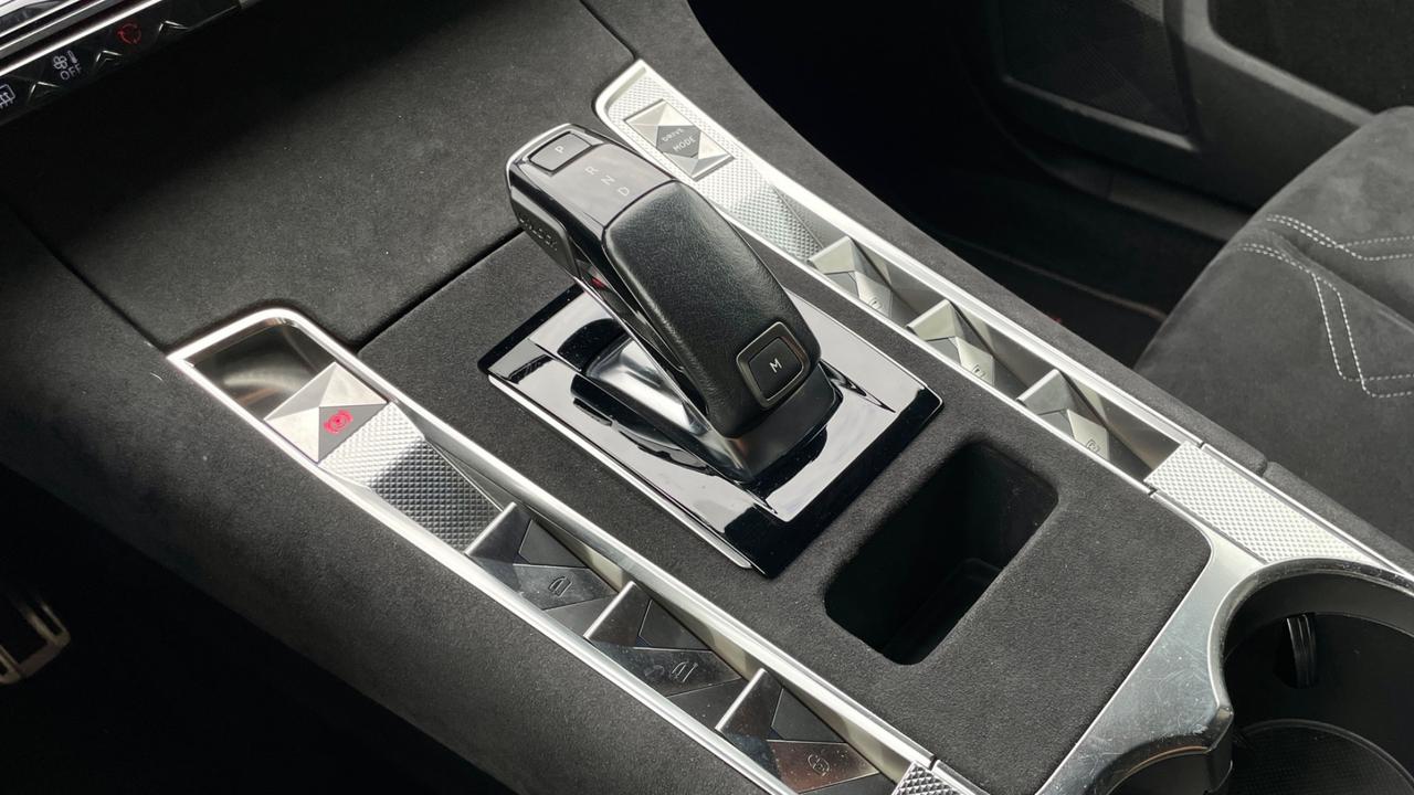 DS7 BLUEHDI 1.5 OPERA 130CV - INTERNI IN ALCANTARA, FULL LED, NEOPATENTATI