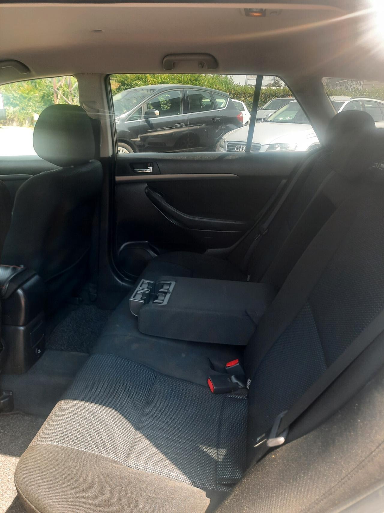 Toyota Avensis 2.2 D-4D 16V Station Wagon