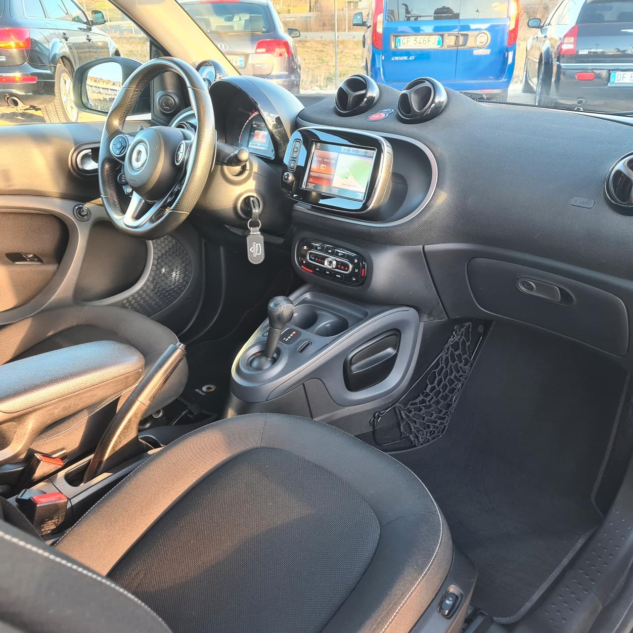 Smart ForTwo 70 1.0 Passion LED NAVI TETTO PANORAMICO FULL FULL SCONTO FINANZIAMENTO 1000 EURO