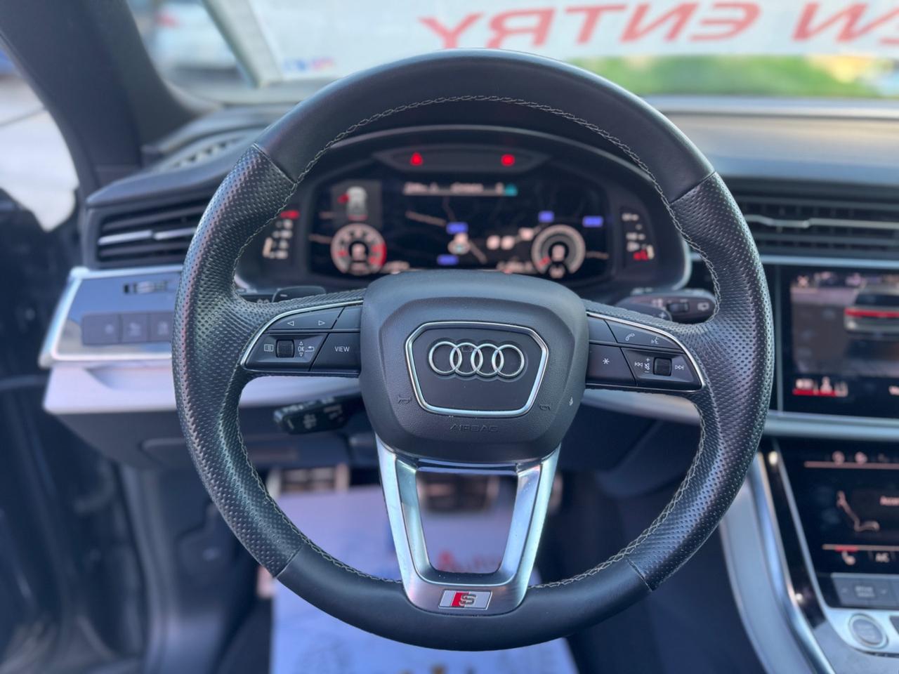 AUDI Q8 45 TDI QUATTRO S-LINE FULL IVA ESPOSTA