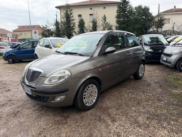 Lancia Ypsilon 1.2 16V Argento