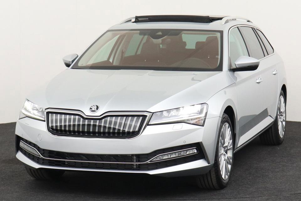 Skoda Superb iV Wagon Superb Wagon iV 1.4 tsi phev Style dsg