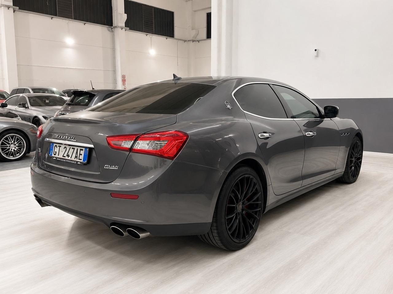 Maserati Ghibli V6 330cv