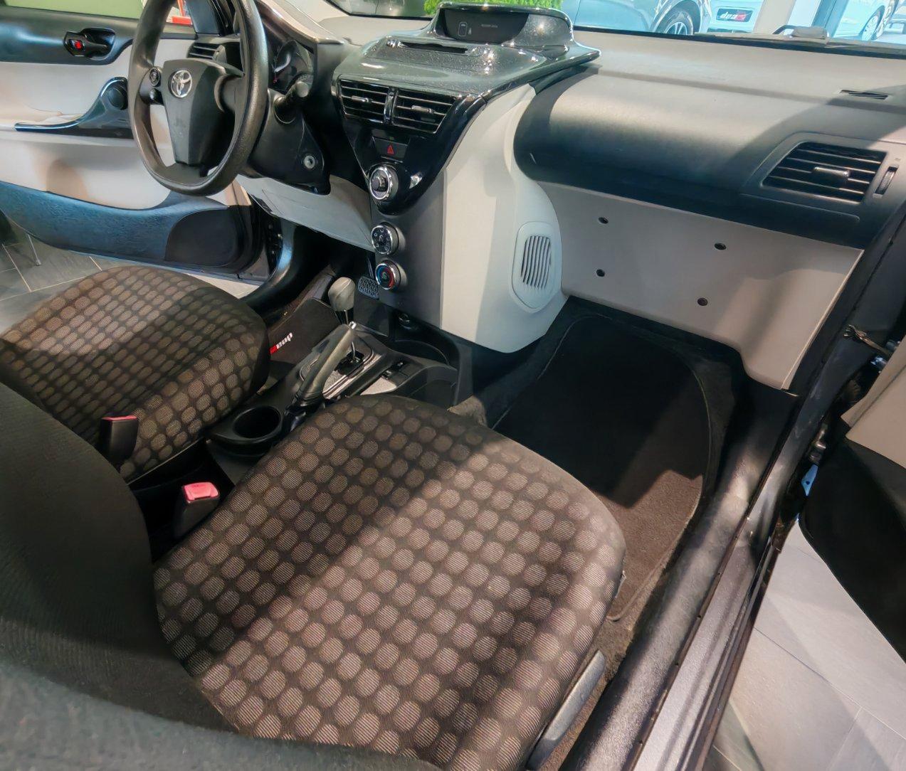Toyota iQ 1.0 Trend cvt