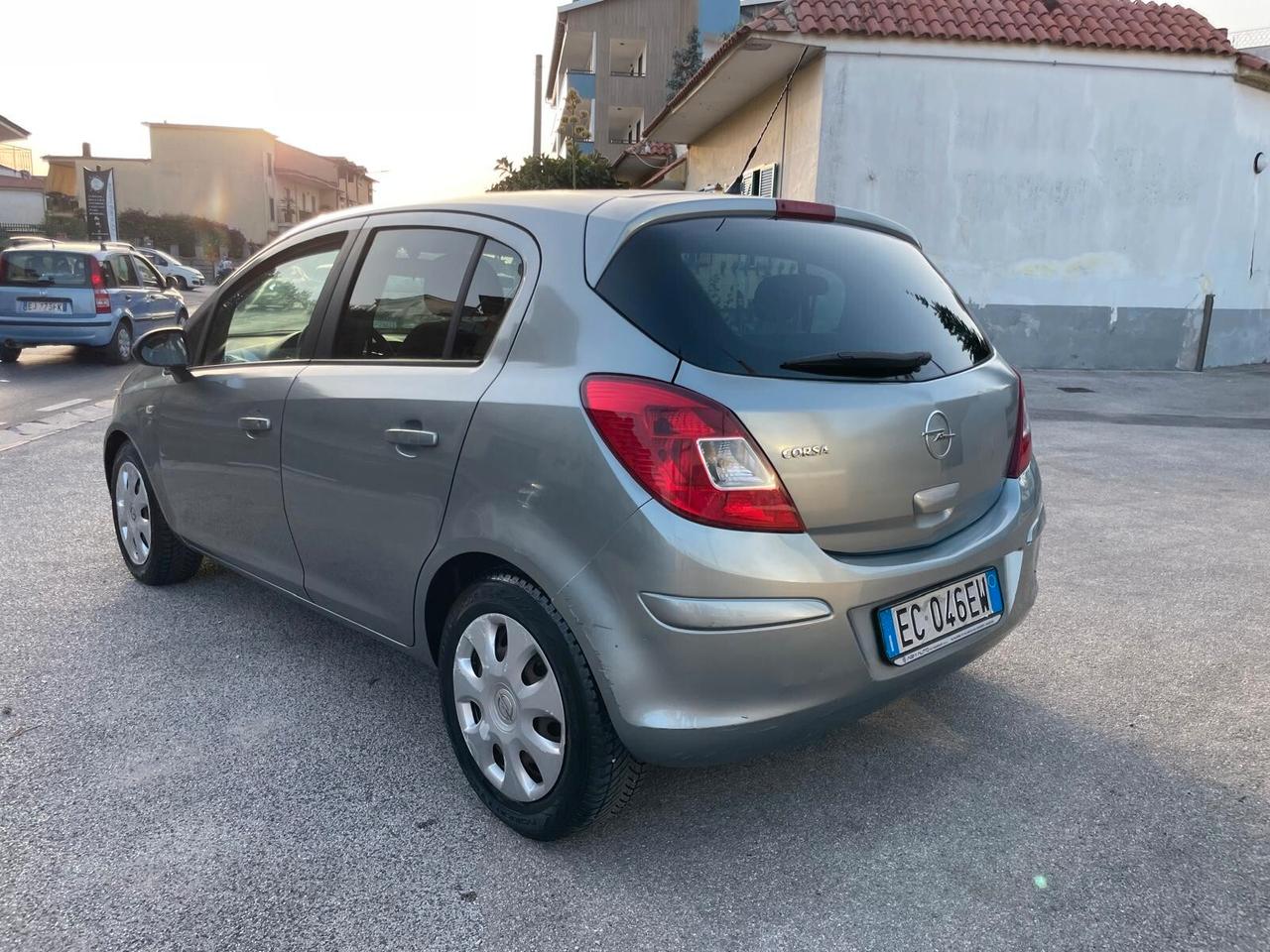 Opel Corsa 1.2 5 porte Edition