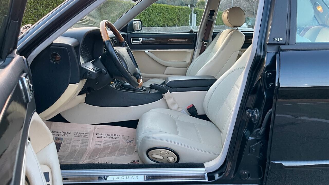 Jaguar XJR 4.0 325 cv con tetto apribile 1996 full