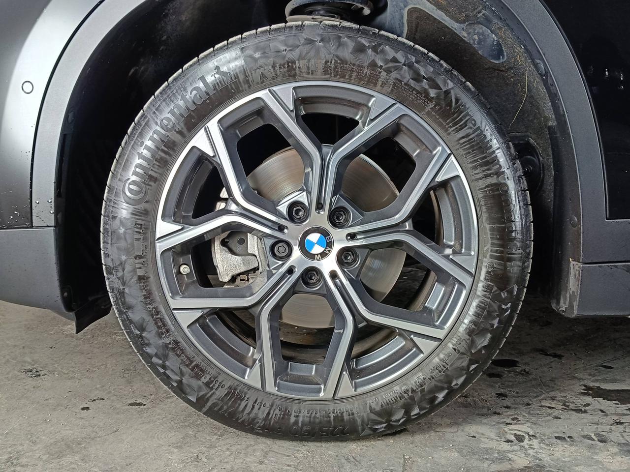 BMW X1 F48 2019 - X1 sdrive18d xLine auto