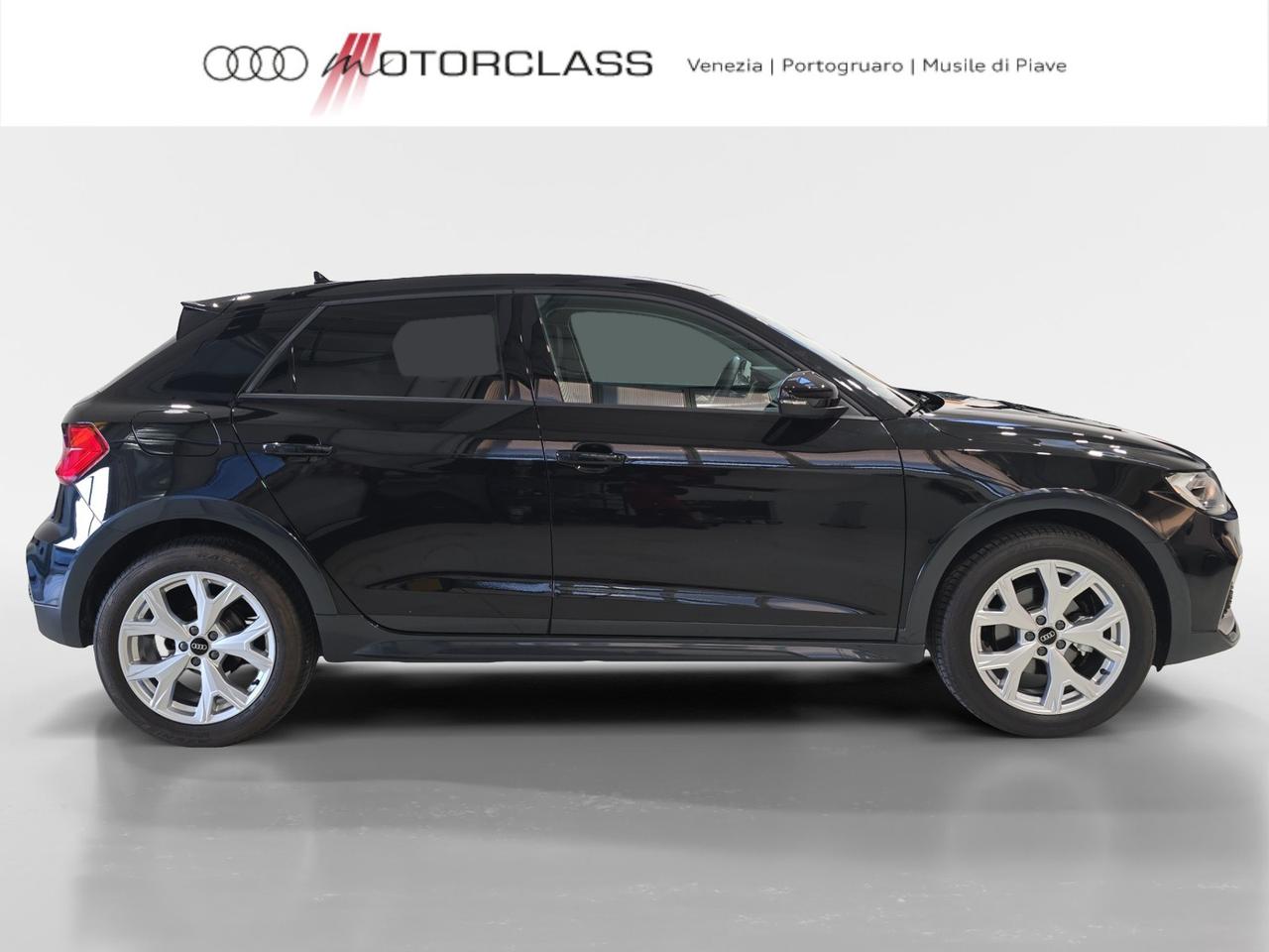 Audi A1 allstreet 30 1.0 tfsi 116cv identity contrast s tronic