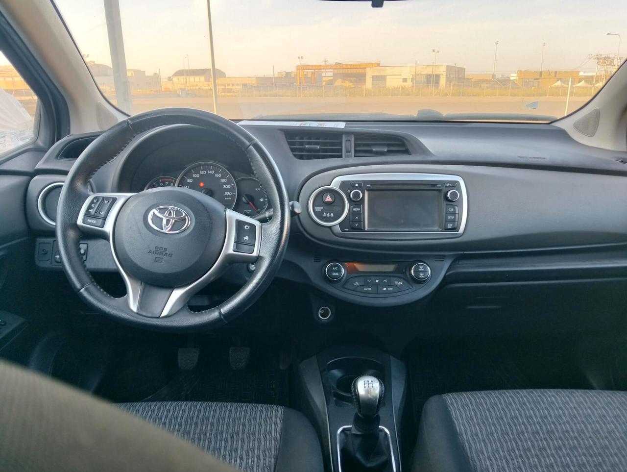 Toyota Yaris 1.3 5 porte Lounge