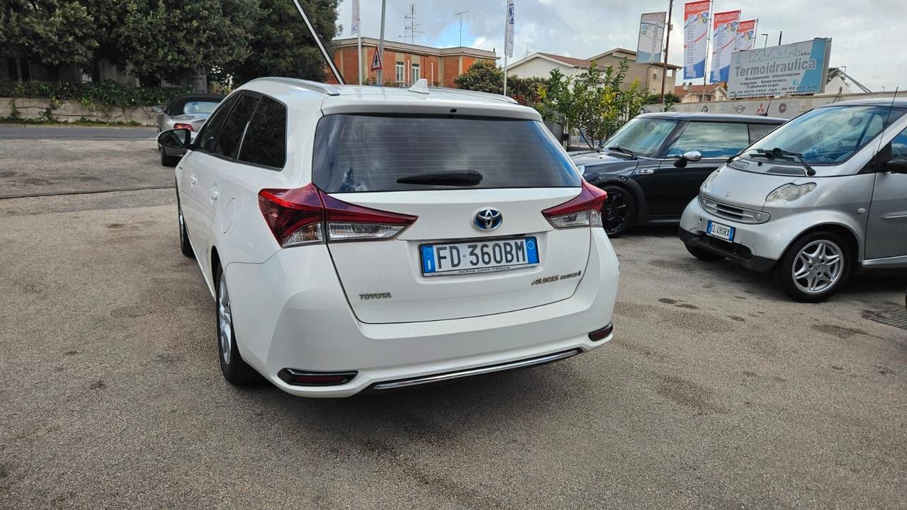 Toyota Auris Touring Sports 1.8 Hybrid Active