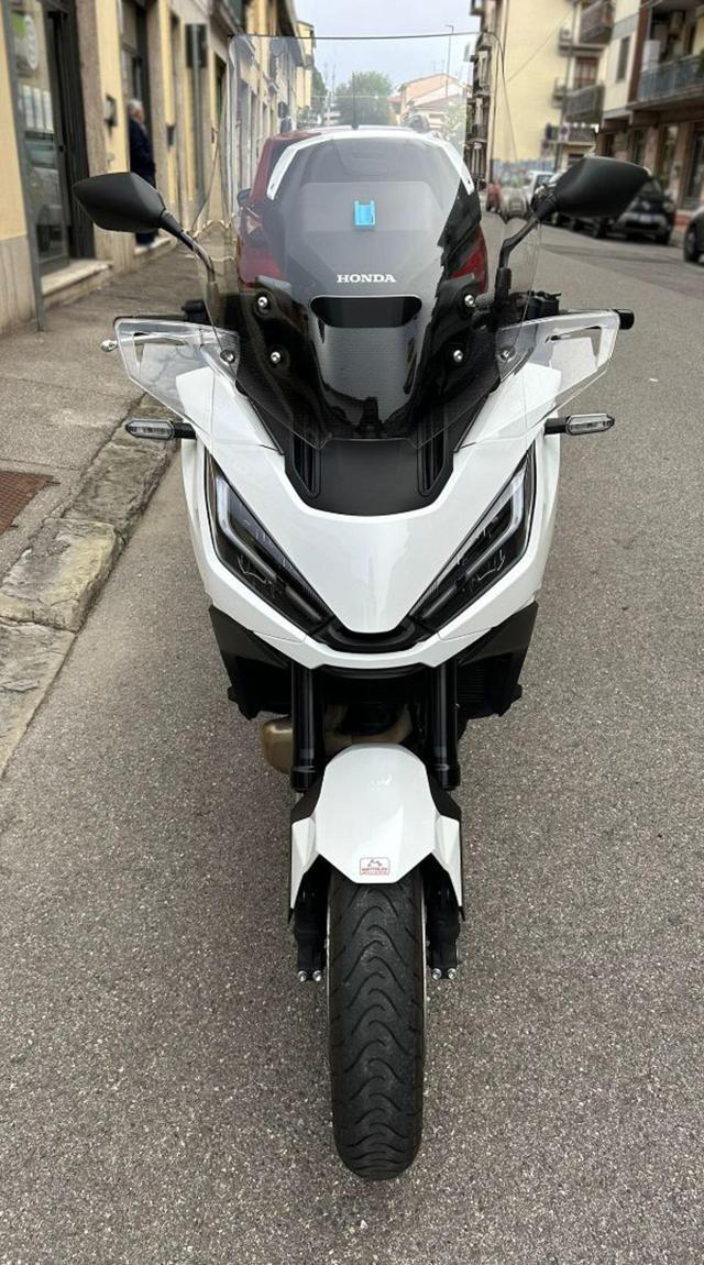 HONDA NT 1100 DCT Travel