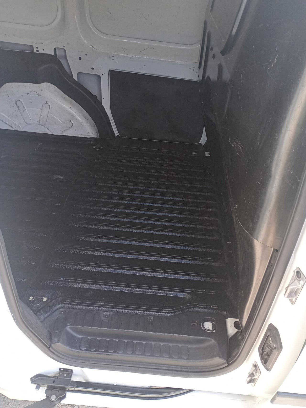 Renault Kangoo 1.5 dCi 85CV 5 porte Easy