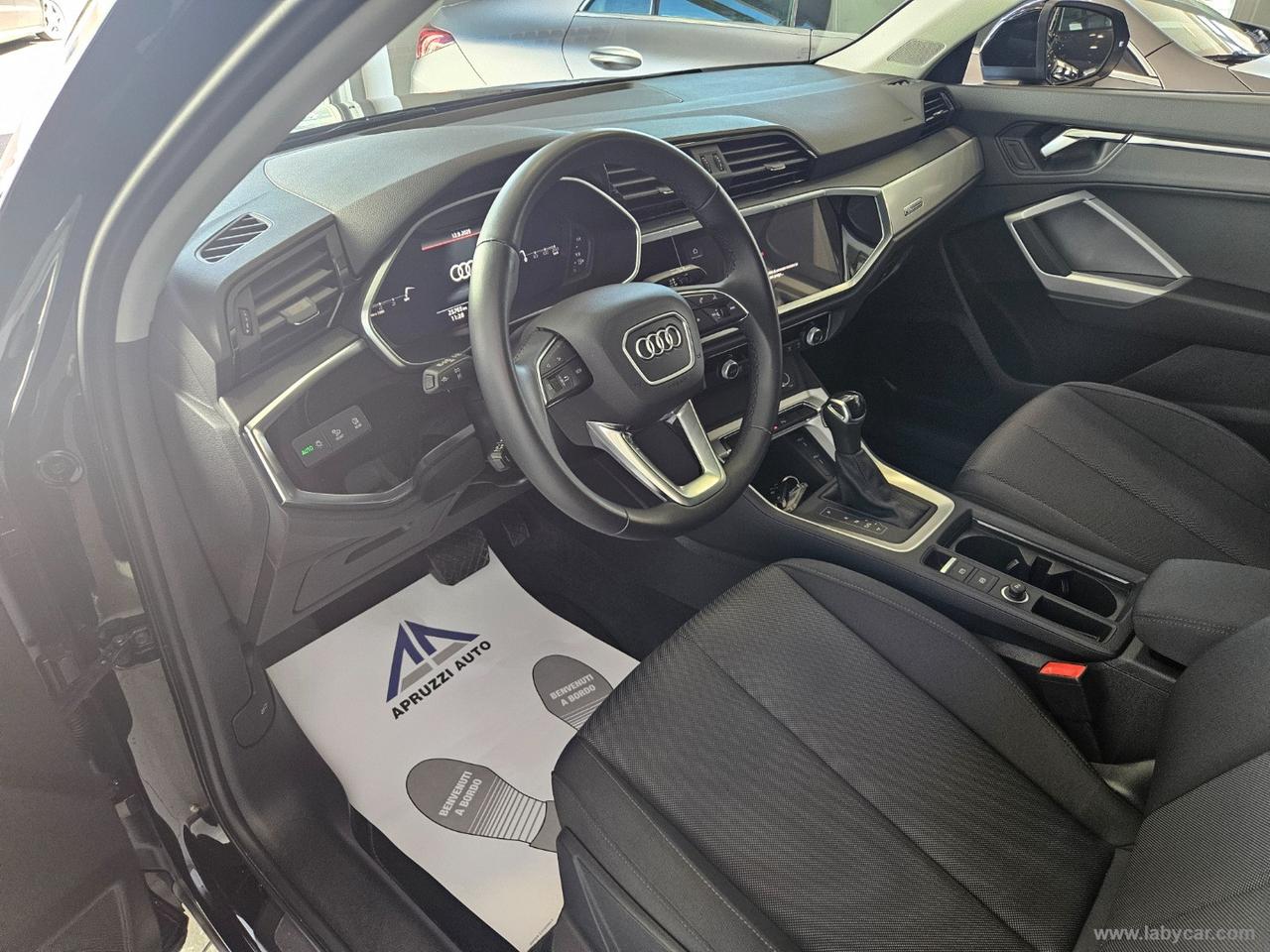AUDI Q3 35 TDI S tronic Business Advanced