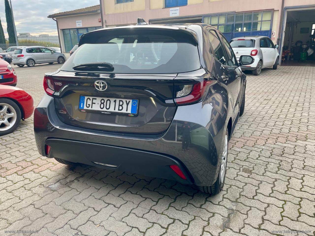 TOYOTA Yaris 1.0 5p. Business