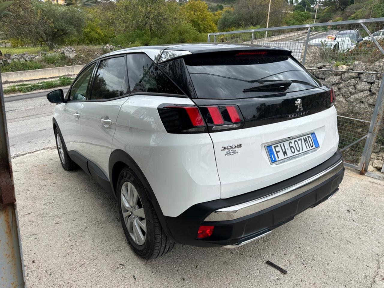 Peugeot 3008 BlueHDi 130 S&S Allure