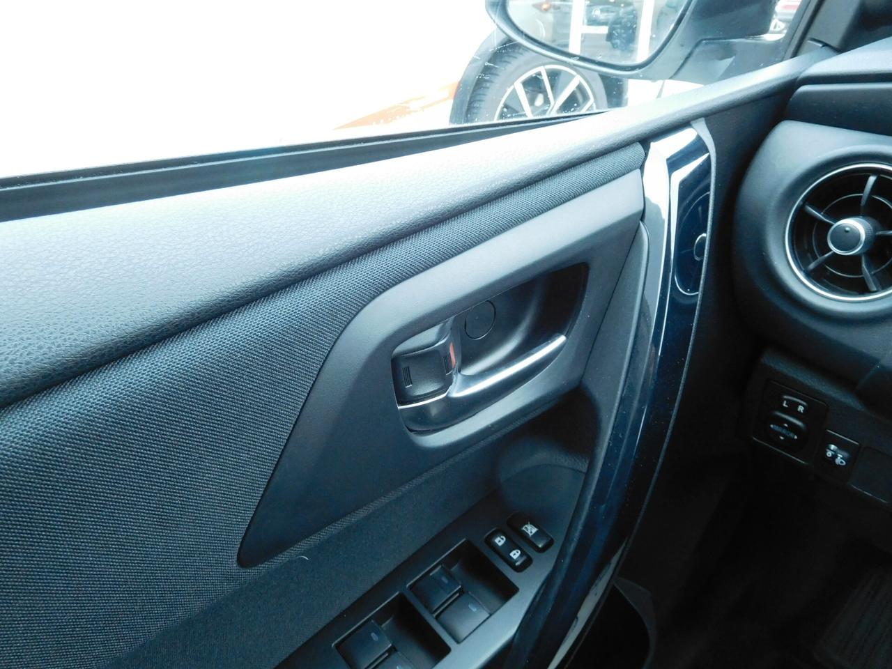 Toyota Auris Touring Sports 1.8 Hybrid Active