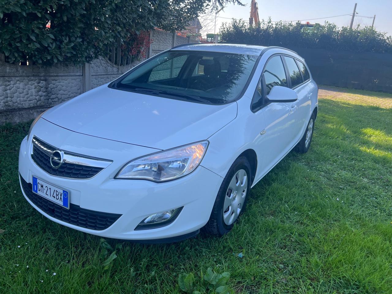 Opel Astra 1.7 CDTI 110CV Sports Tourer Cosmo