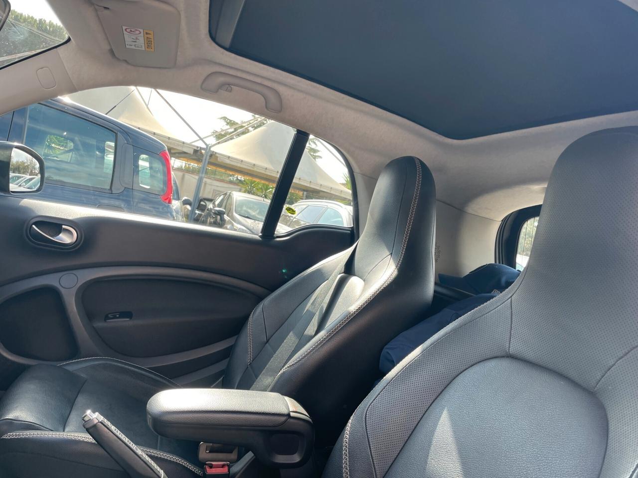 Smart ForTwo BRABUS 0.9 Turbo twinamic Xclusive