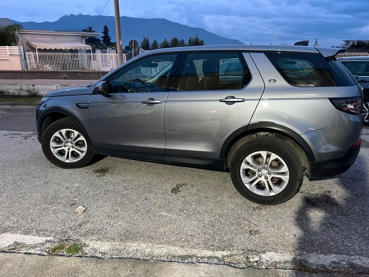 Land Rover Discovery Sport Discovery Sport 2.0D I4-L.Flw 150 CV AWD Auto R-Dynamic HSE