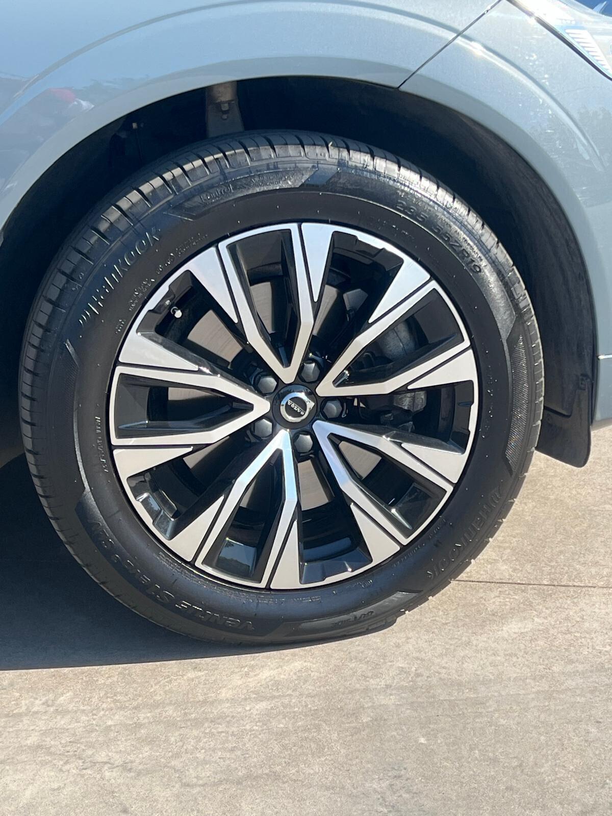 Volvo XC 60 Plus Dark