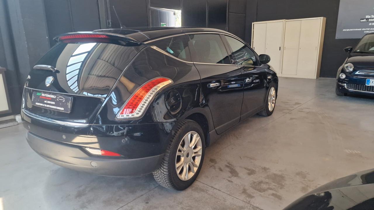 Lancia Delta 1.6 MJT DPF Silver