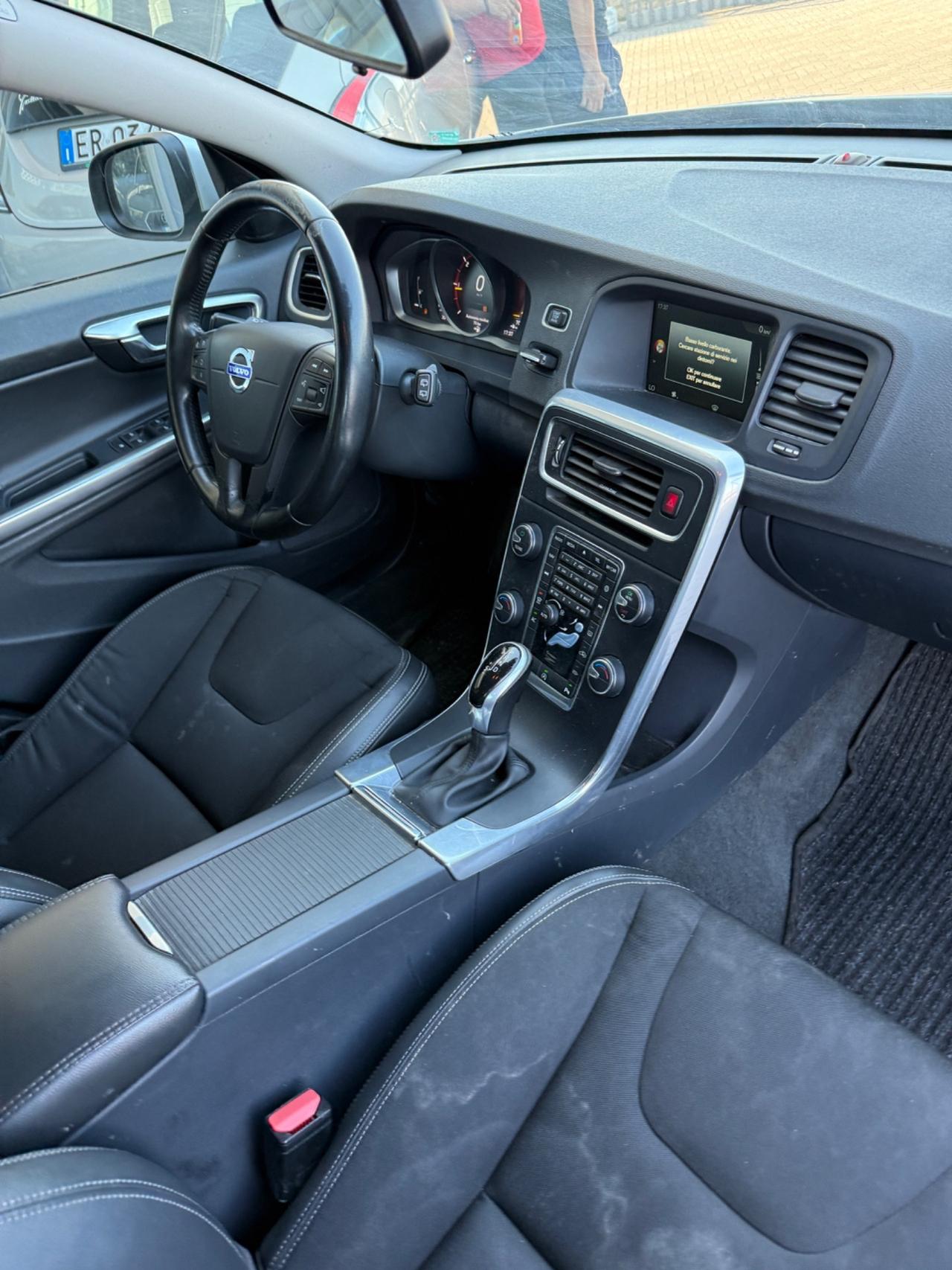 Volvo V60 D3 Geartronic Summum