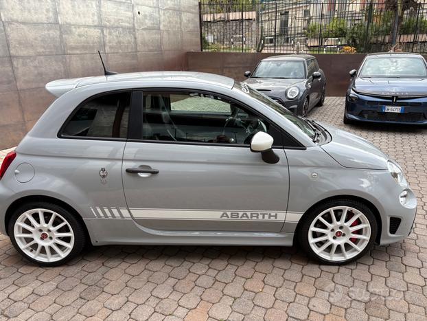 Abarth 595 1.4 Turbo T-Jet 180 CV Esseesse