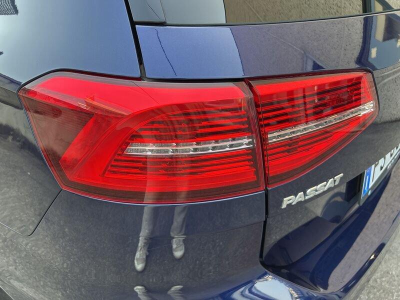 Volkswagen Passat Variant 2.0 TDI 190 CV 4MOTION DSG Executive BMT