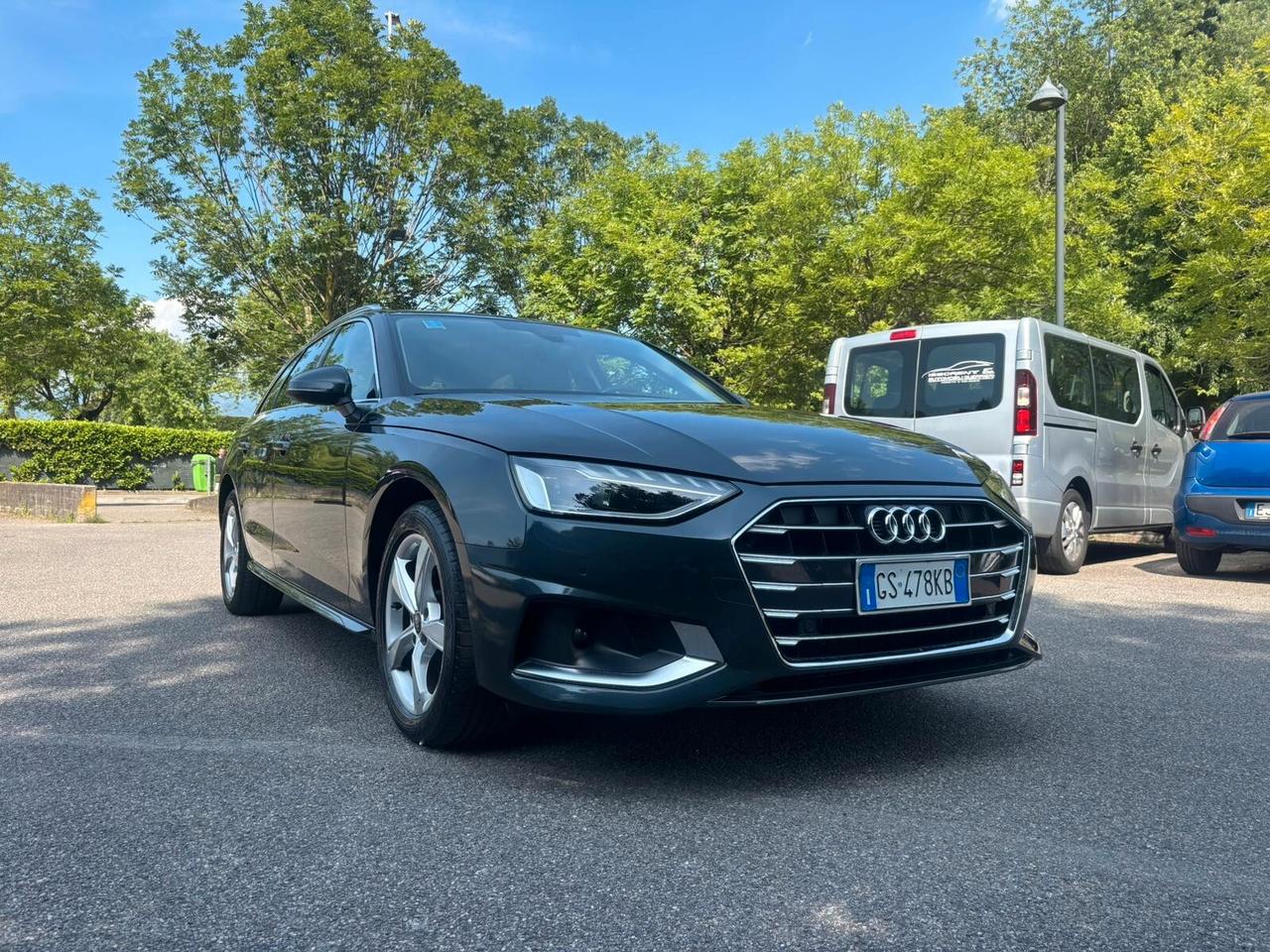 Audi A4 30 TDI/136 CV S tronic Business Advanced