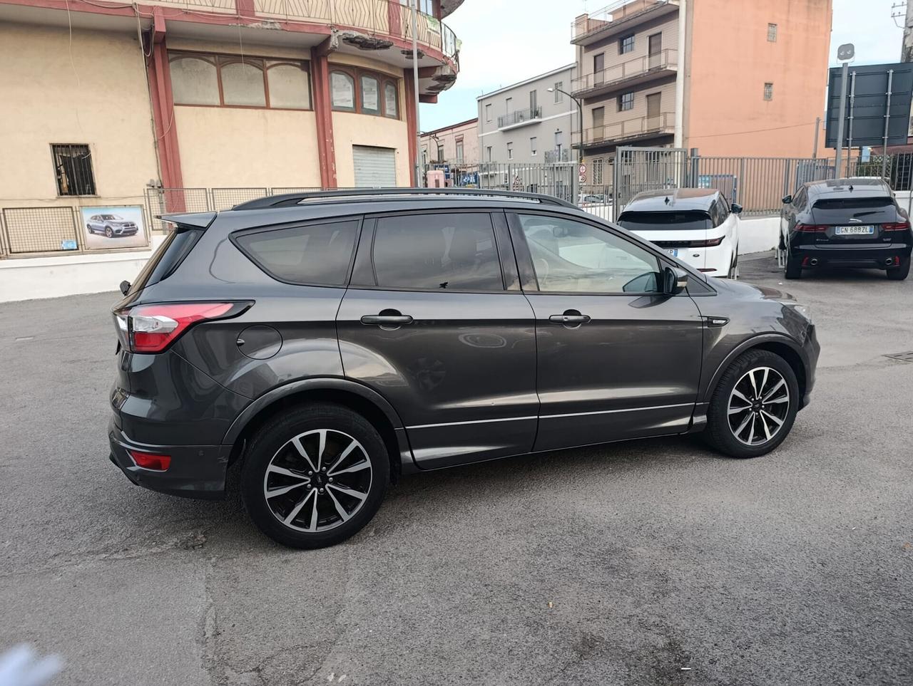 Ford Kuga 1.5 TDCI 120 CV S&S 2WD ST-Line
