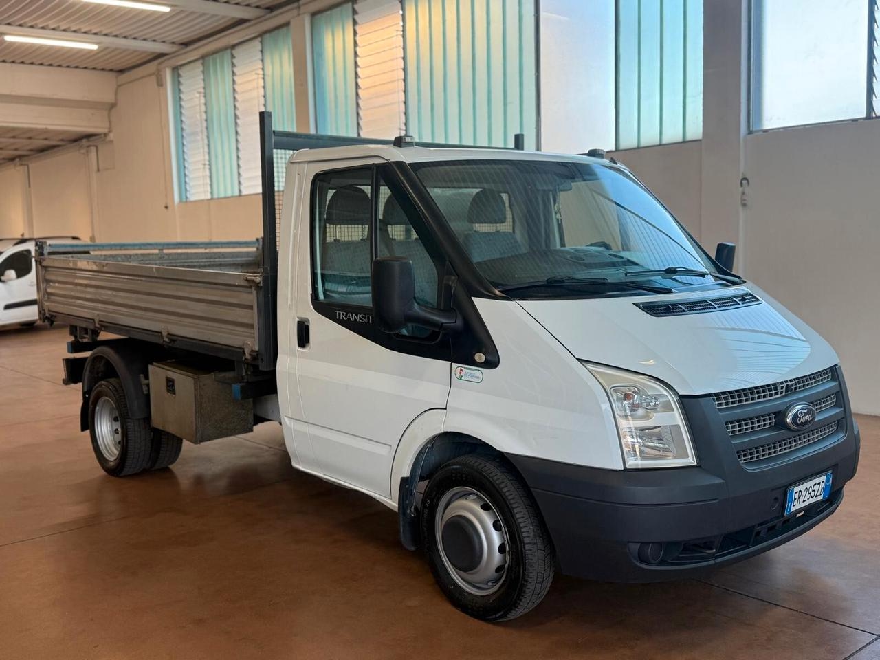 FORD TRANSIT RIBALTABILE TRILATERALE , 155CV EURO 5 (MOTORE NUOVO )