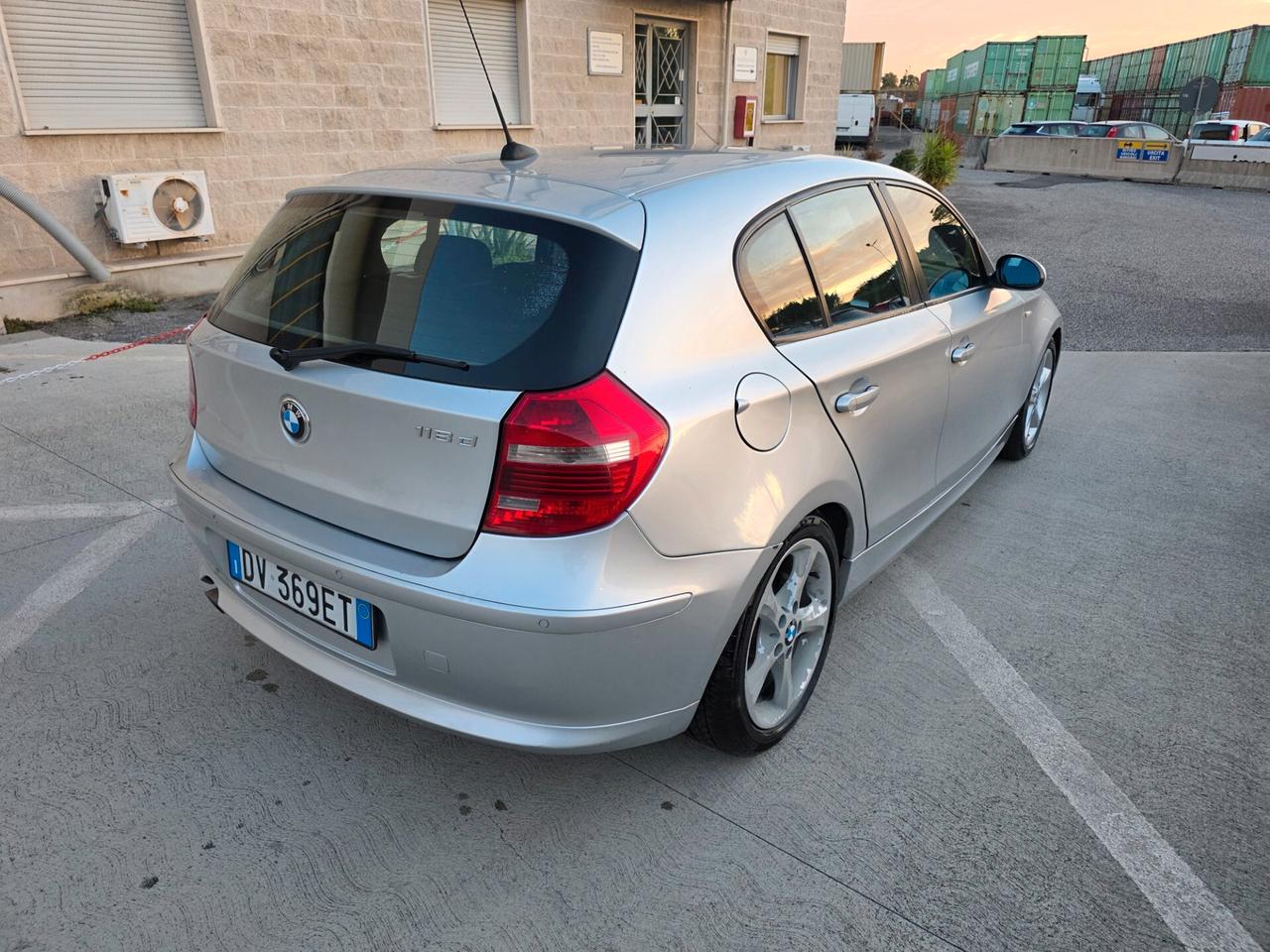 Bmw 118 118d cat 5 porte Futura DPF SOLO 130.000 KM