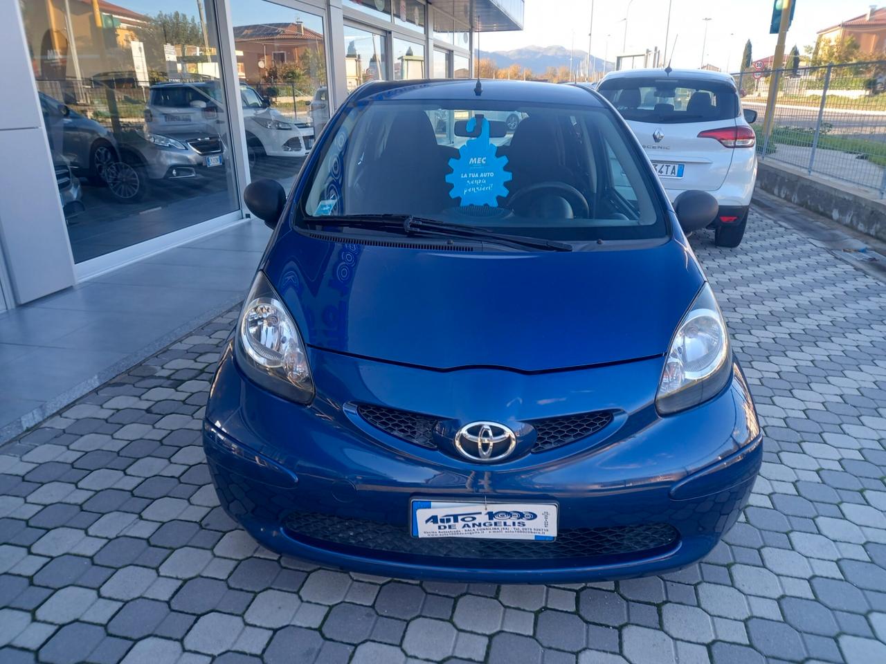 Toyota Aygo 1.0 5 PORTE ** UNICO PROPRIETARIO - COME NUOVA **