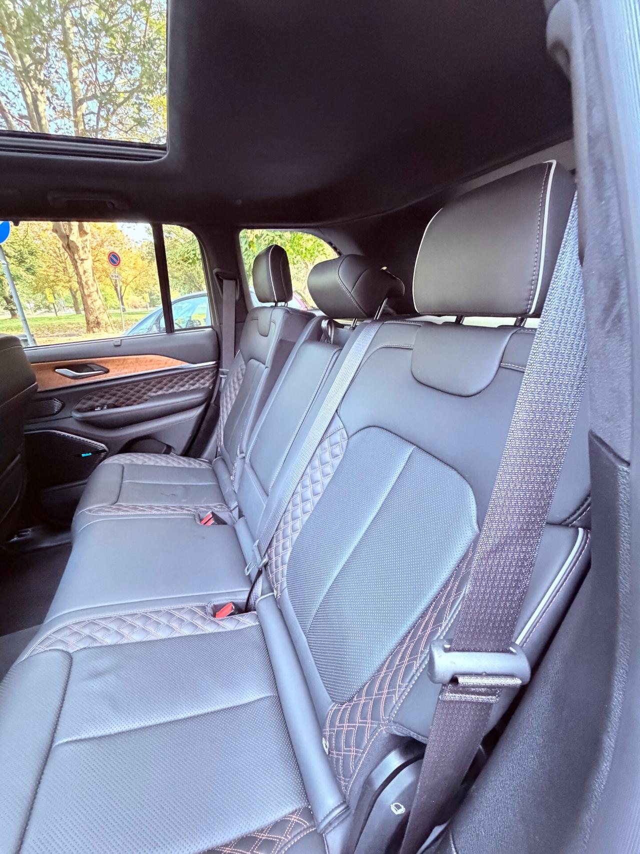 Jeep Grand Cherokee SUMMIT RESERVE