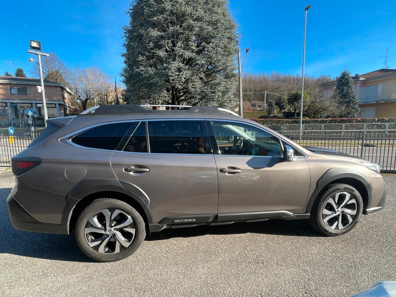 Subaru OUTBACK 2.5i Lineartronic Premium