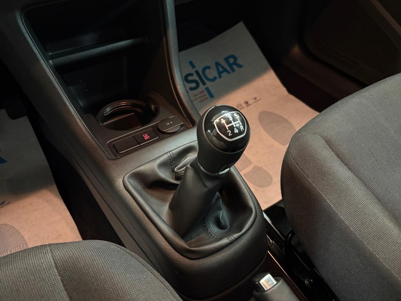 Volkswagen up! 5p 1.0 Move up! 60cv R-line esterior