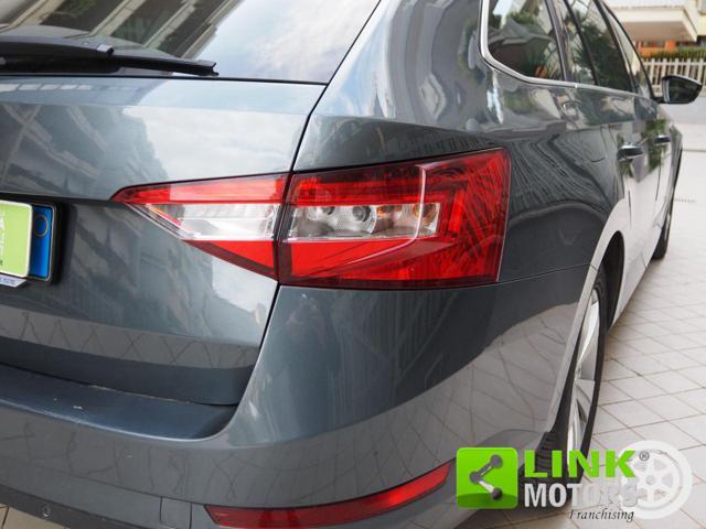 SKODA Superb 2.0 TDI DSG Wagon Executive