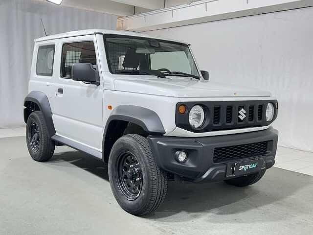Suzuki Jimny 1.5 5MT Top