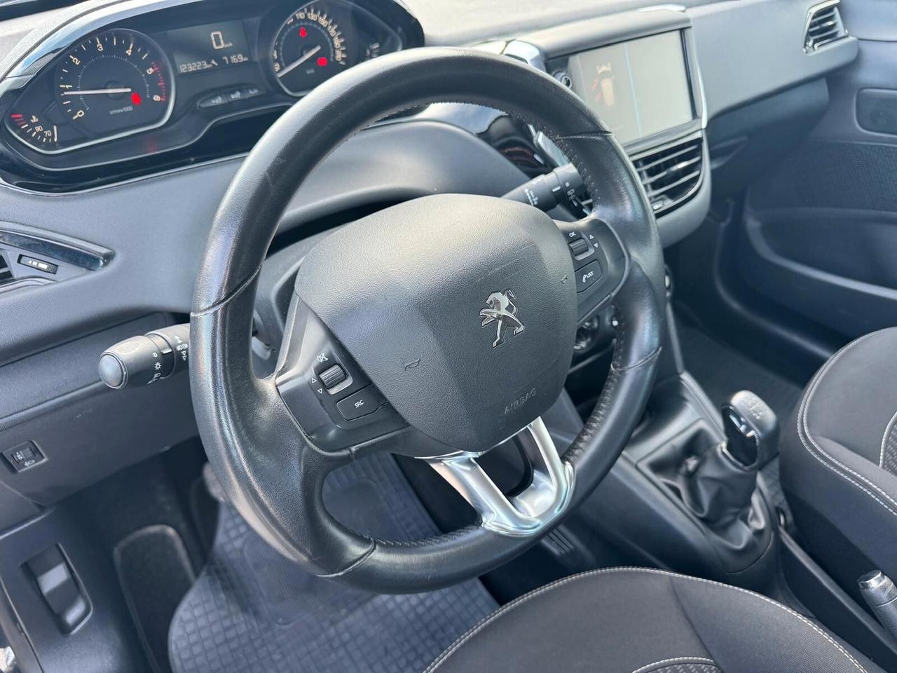 Peugeot 208 BlueHDi 100 S&S 5 porte Allure