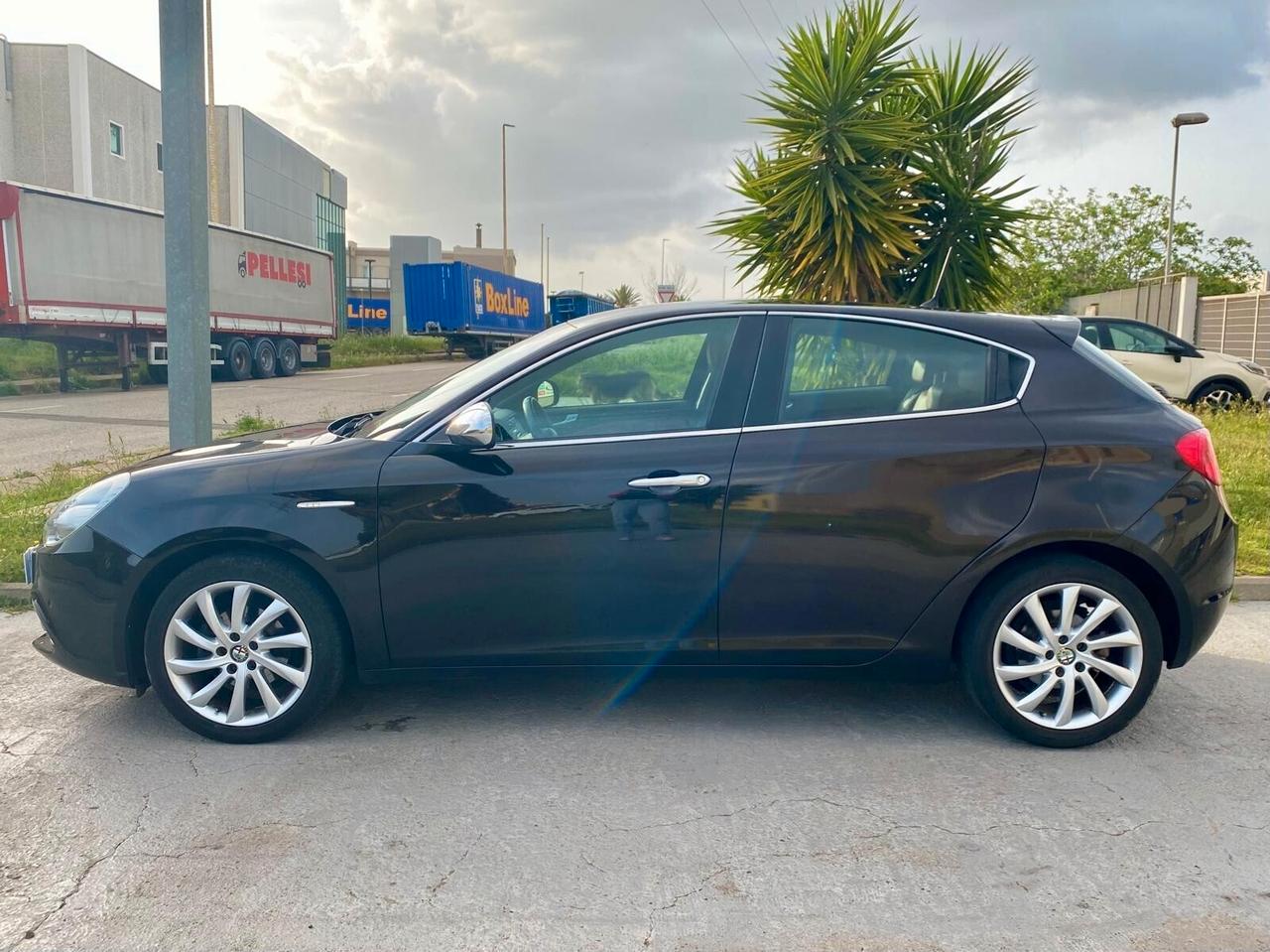 Alfa Romeo Giulietta 1.6 JTDm-2 105 CV Exclusive