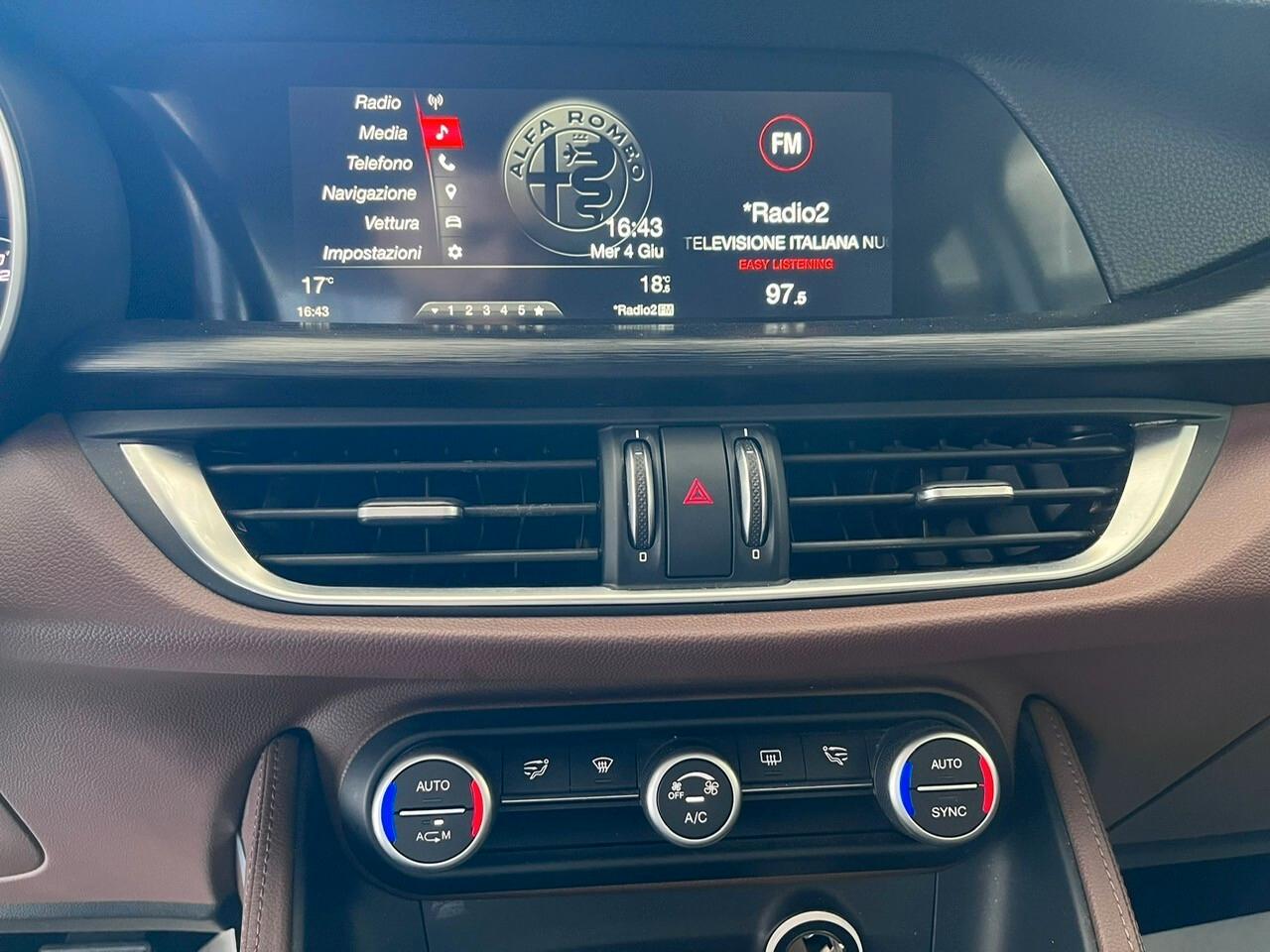 Alfa Romeo Stelvio 2.2 180 CV AT8