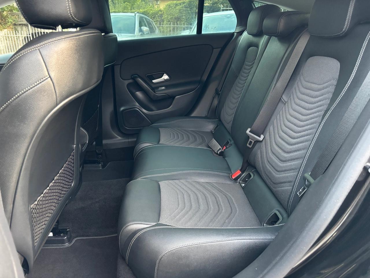 Mercedes-benz CLA 180 d Automatic Shooting Brake Sport FULL MATRIX- MULTIBREAM- MY 23