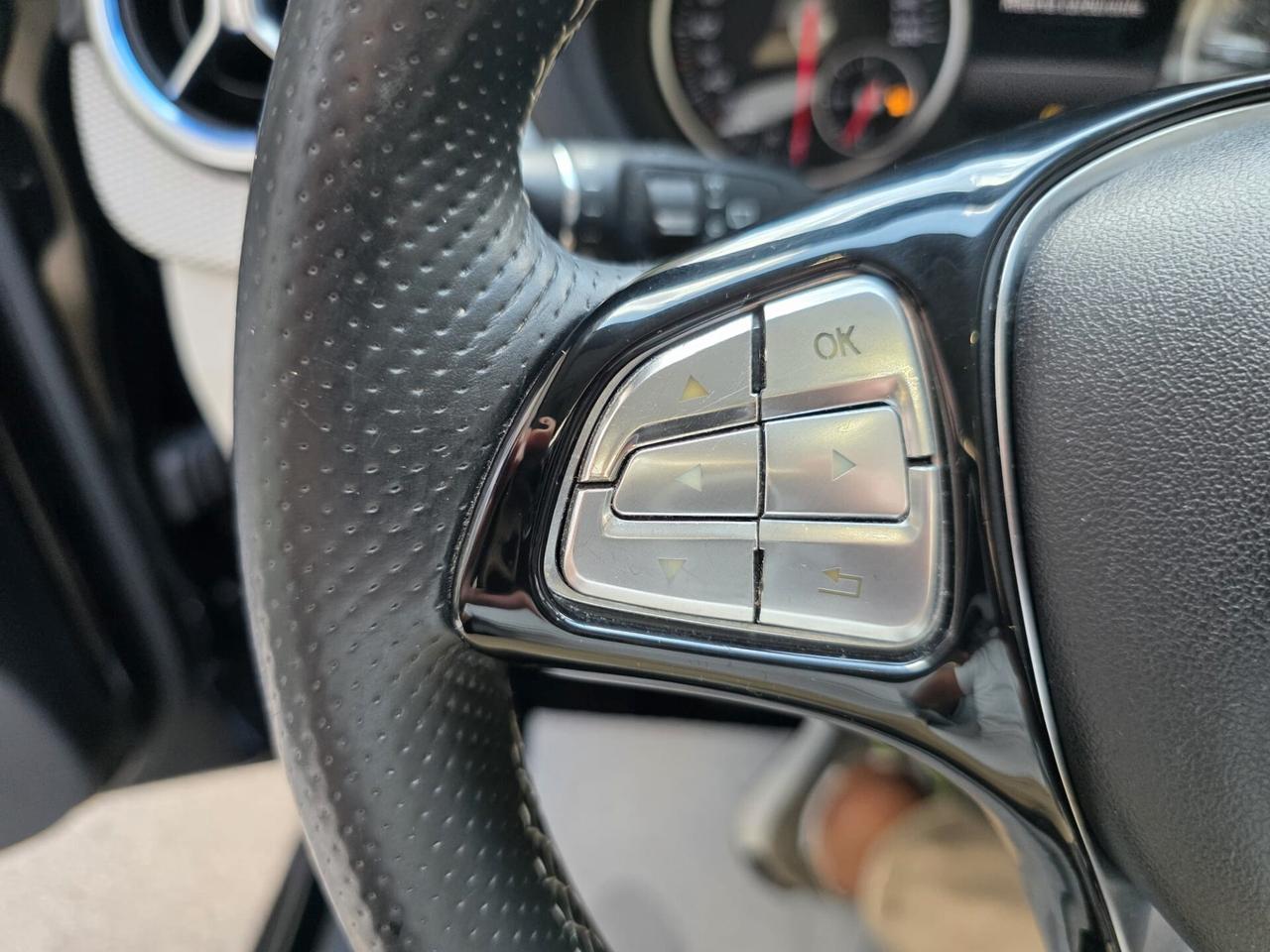 Mercedes-benz B 180 CDI Premium+Cerchi 18+Pelle Totale..