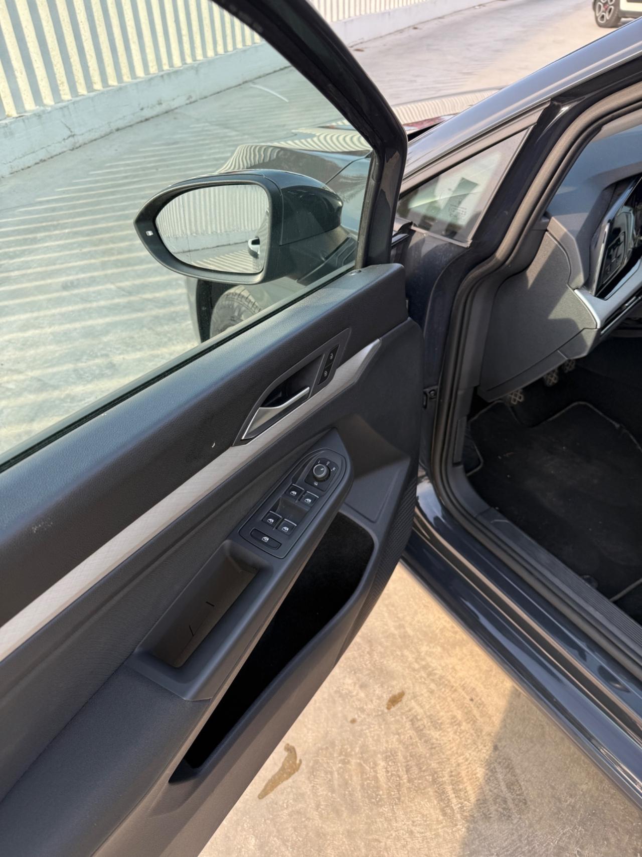 Volkswagen Golf 1.0 TSI EVO Life