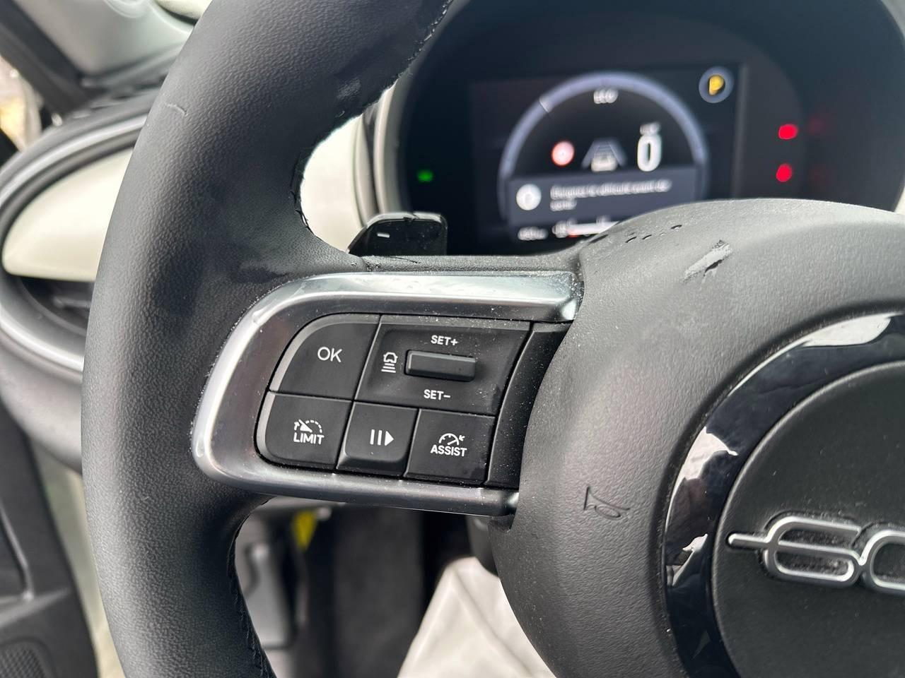 FIAT 600 IV 2023 - 600 1.2 hybrid La Prima 110cv auto