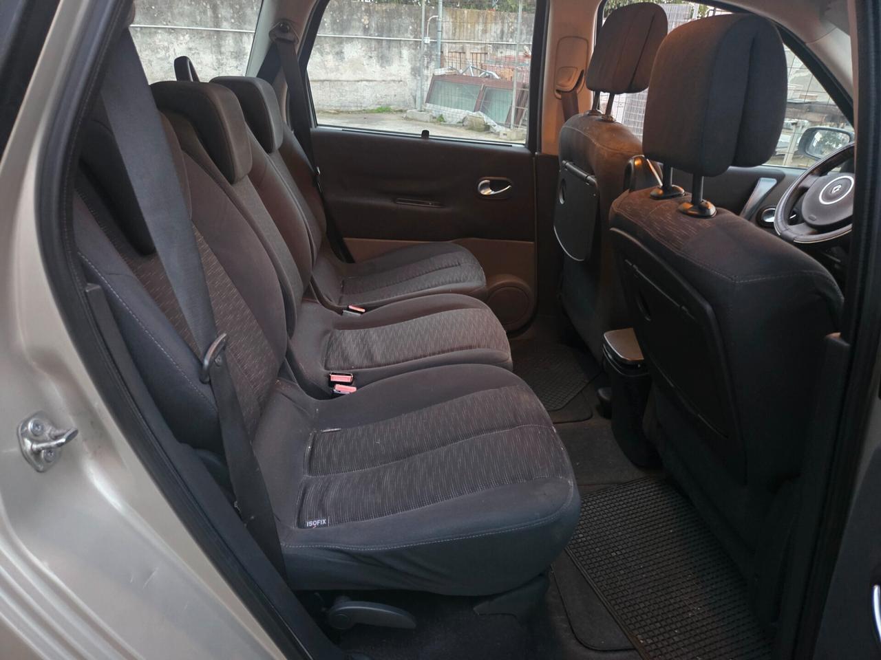 Renault Scenic Grand Scénic 1.5 dCi/105CV Dynamique