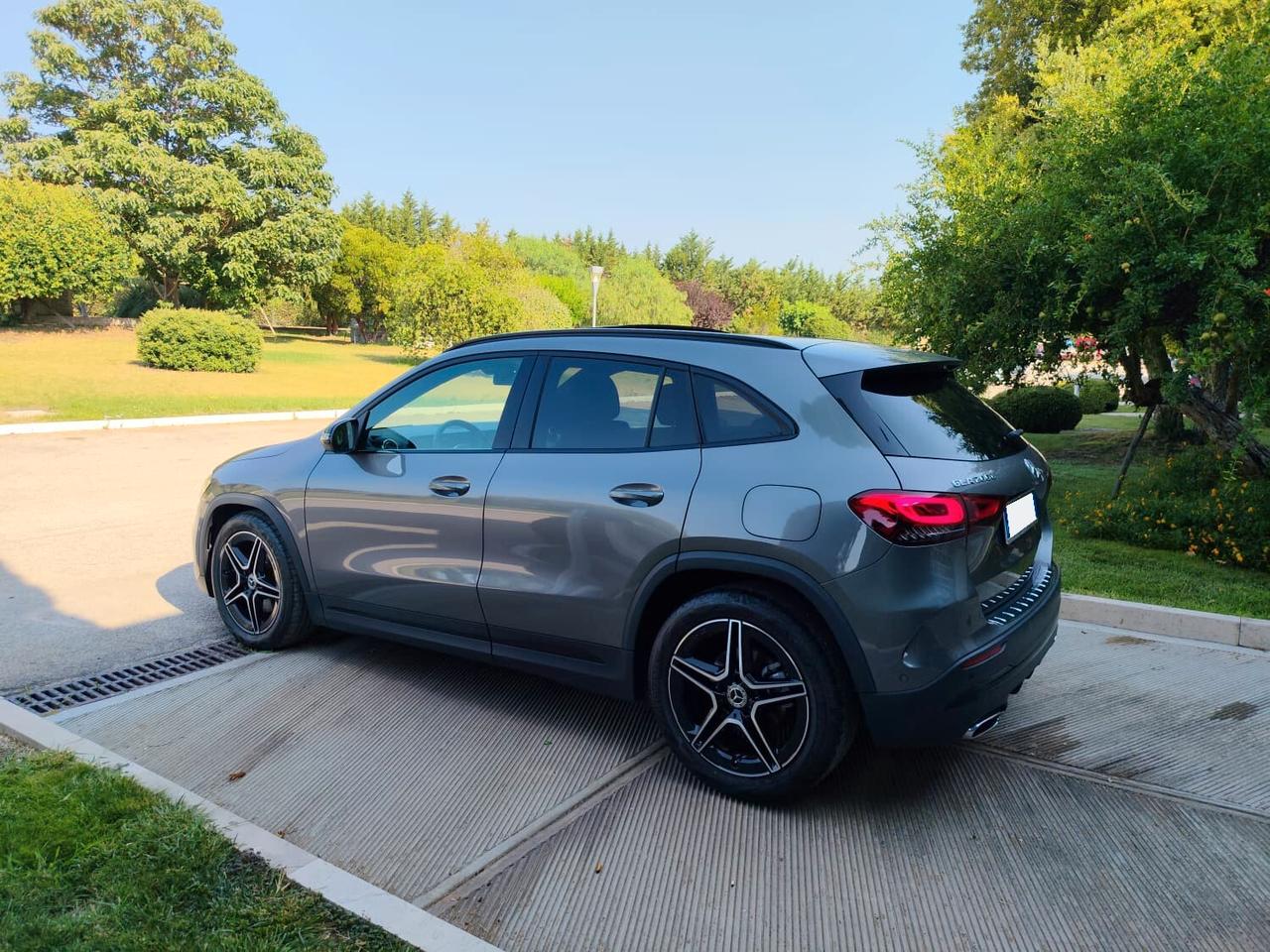 Mercedes-benz GLA 180 d Automatic Premium