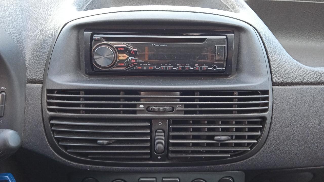 Fiat Punto 1.2i cat 5 porte ELX