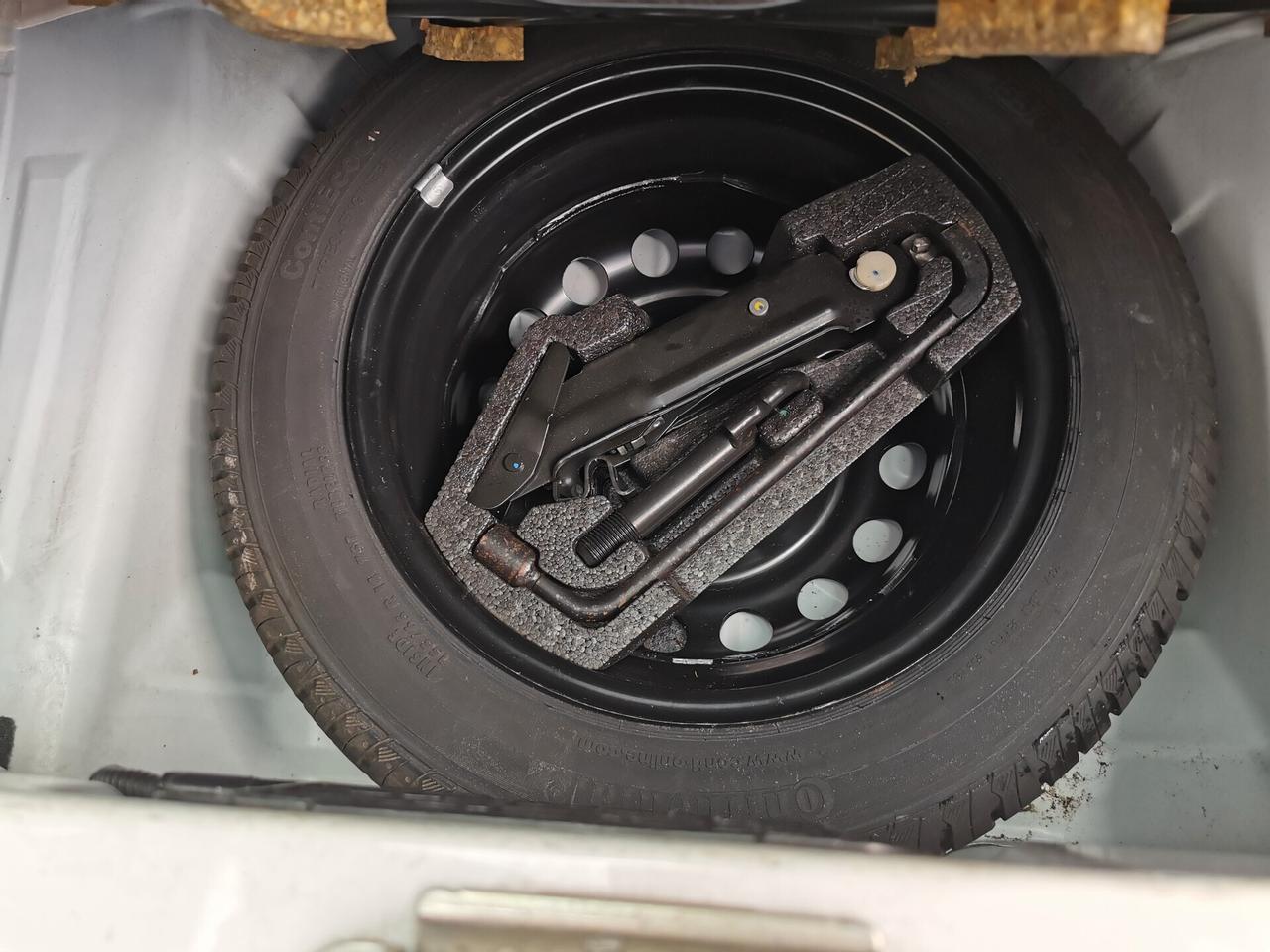 Toyota Aygo 1.0 12V VVT-i 3 porte Now Connect