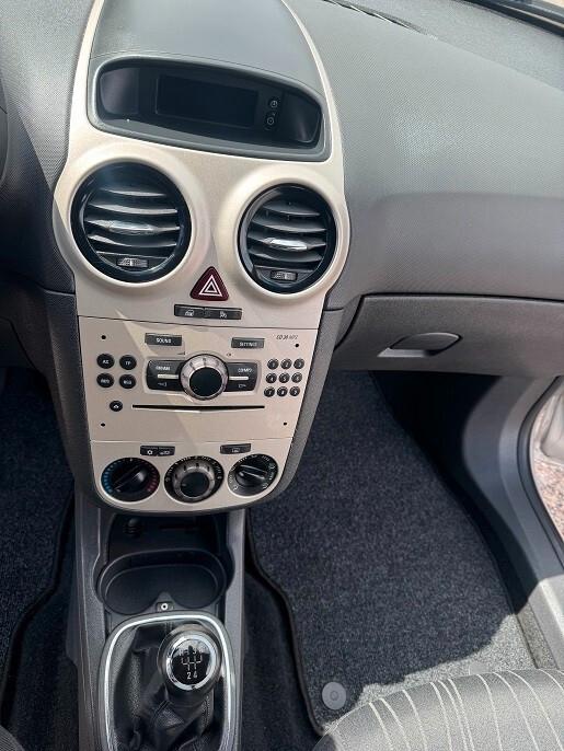 Opel Corsa 1.2 3 porte Easytronic Enjoy
